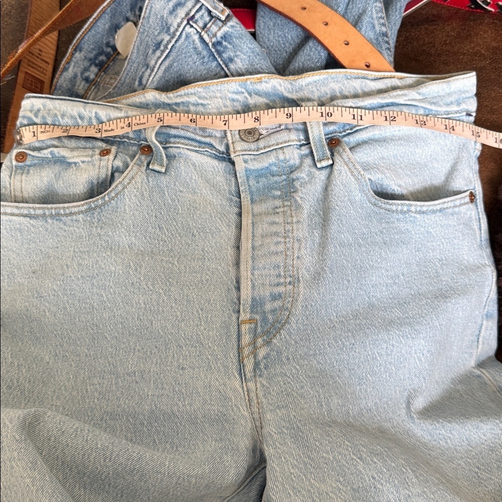 Vintage faded light blue Classic 501 Jeans size 28 - Picture 12 of 14